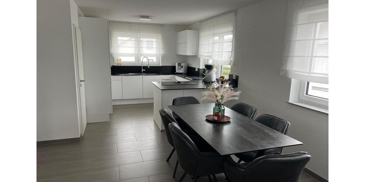 Erdgeschoßwohnung Ilshofen - 4 Zimmer, 125 m&sup2;, 1.200&euro; | Angebot:25160995