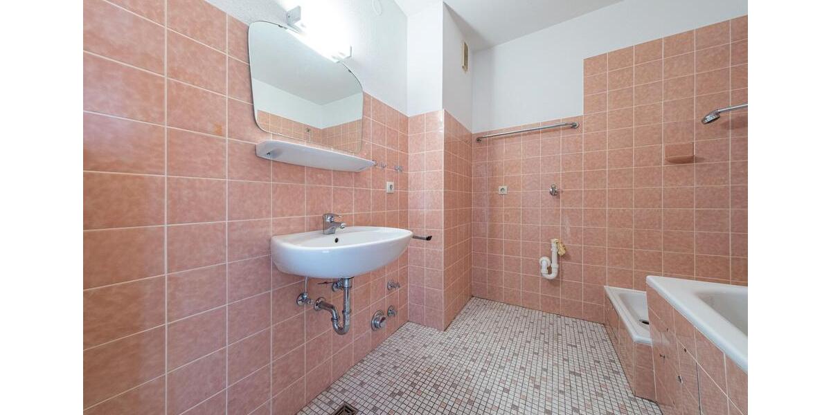 Etagenwohnung Weil am Rhein - 3 Zimmer, 90 m&sup2;, 1.200&euro; | Angebot:26545772