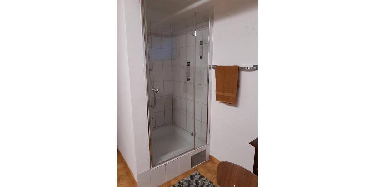 Etagenwohnung Monheim - 1 Zimmer, 30 m&sup2;, 300&euro; | Angebot:26045119