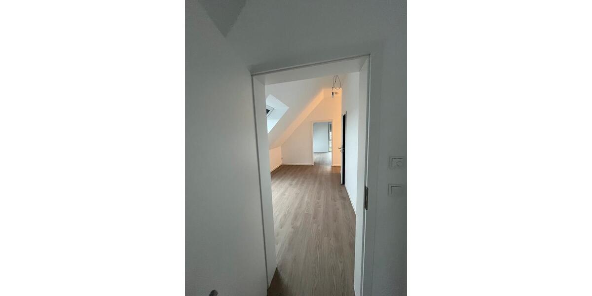 Maisonettenwohnung Bielefeld Brackwede - 3 Zimmer, 145 m&sup2;, 1.500&euro; | Angebot:23615732