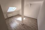 Dachgeschoßwohnung Zwickau - 3 Zimmer, 75 m&sup2;, 500&euro; | Angebot:26705459