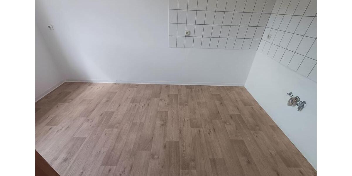 Etagenwohnung Wurzbach - 3 Zimmer, 60 m&sup2;, 380&euro; | Angebot:25857666