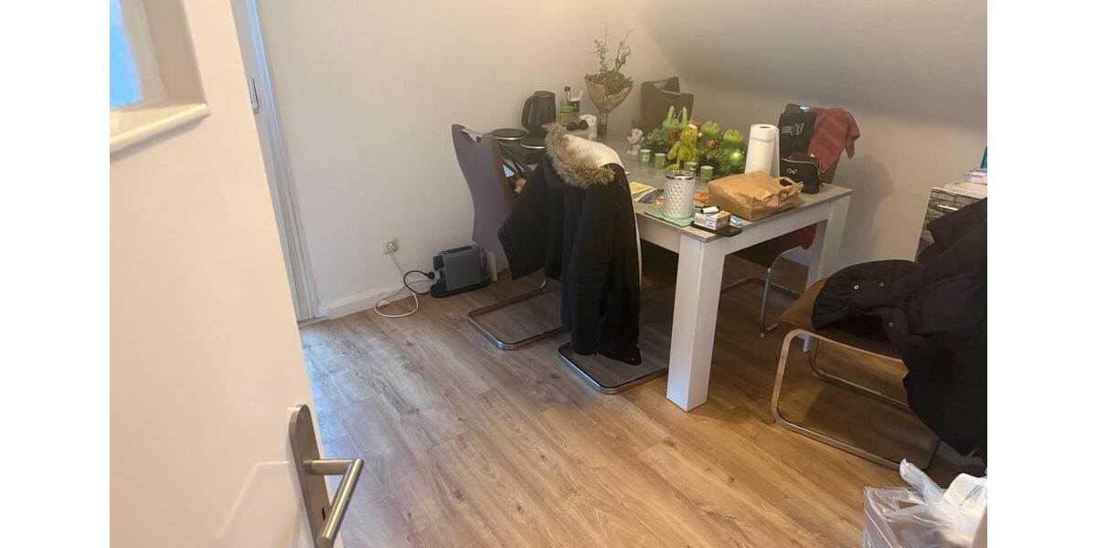 Dachgeschoßwohnung Bischofsheim - 2 Zimmer, 39 m&sup2;, 750&euro; | Angebot:25204866