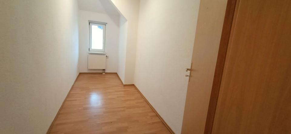 Dachgeschoßwohnung Mühlhausen (Thüringen) - 3 Zimmer, 86 m&sup2;, 520&euro; | Angebot:26440890