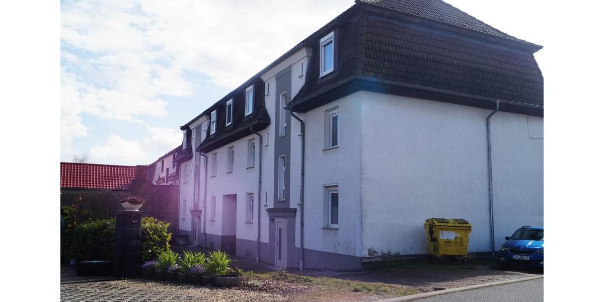 Etagenwohnung Teutschenthal - 2 Zimmer, 40 m&sup2;, 300&euro; | Angebot:25269842