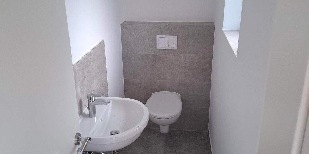 Doppelhaushälfte Quickborn - 5 Zimmer, 127 m&sup2;, 2.300&euro; | Angebot:23952098