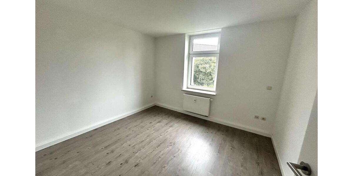 Erdgeschoßwohnung Limbach-Oberfrohna Oberfrohna - 2 Zimmer, 48 m&sup2;, 312&euro; | Angebot:26664451