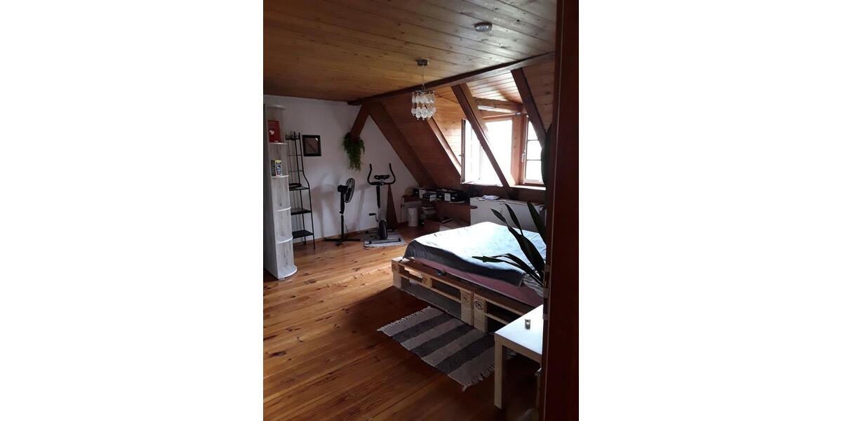 Dachgeschoßwohnung Bad Dürrheim - 2.5 Zimmer, 68 m&sup2;, 570&euro; | Angebot:25941975