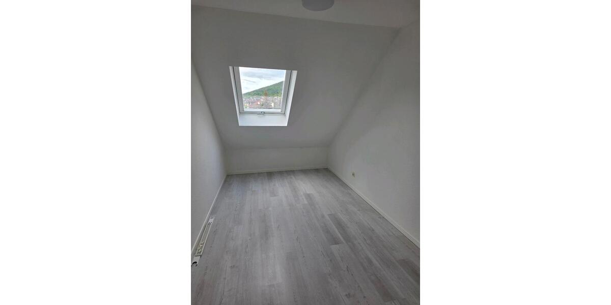 Dachgeschoßwohnung Miltenberg - 3 Zimmer, 62 m&sup2;, 950&euro; | Angebot:26615821