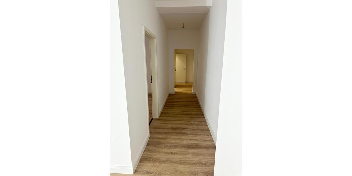 Wohnen auf Zeit Magdeburg Leipziger Straße - 4 Zimmer, 110 m&sup2;, 550&euro; | Angebot:25842240