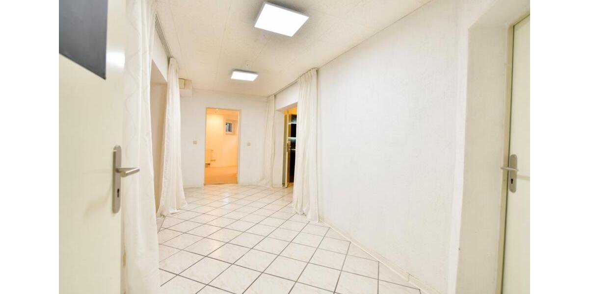 Etagenwohnung Lehrte - 5 Zimmer, 135 m&sup2;, 1.099&euro; | Angebot:25961091