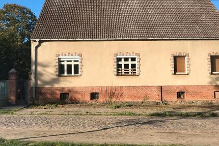 Haus Neuhardenberg - 4.5 Zimmer, 126 m&sup2;, 900&euro; | Angebot:27625627