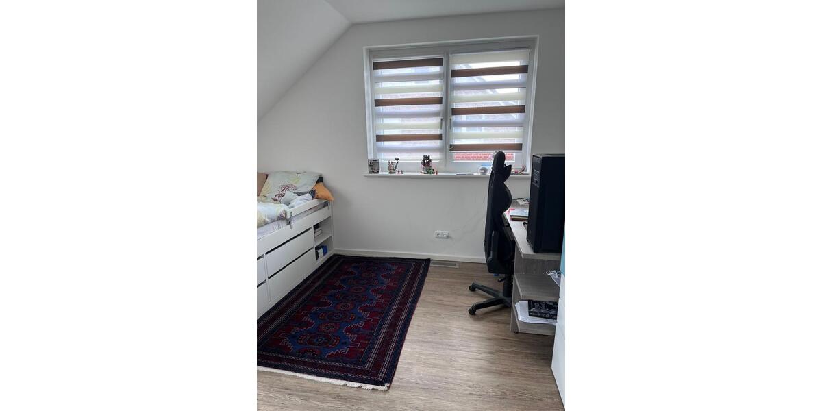 Doppelhaushälfte Hoisdorf - 4 Zimmer, 126 m&sup2;, 2.250&euro; | Angebot:26600862