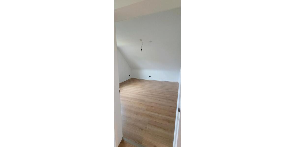 Dachgeschoßwohnung Ottweiler - 2 Zimmer, 56 m&sup2;, 550&euro; | Angebot:25052027