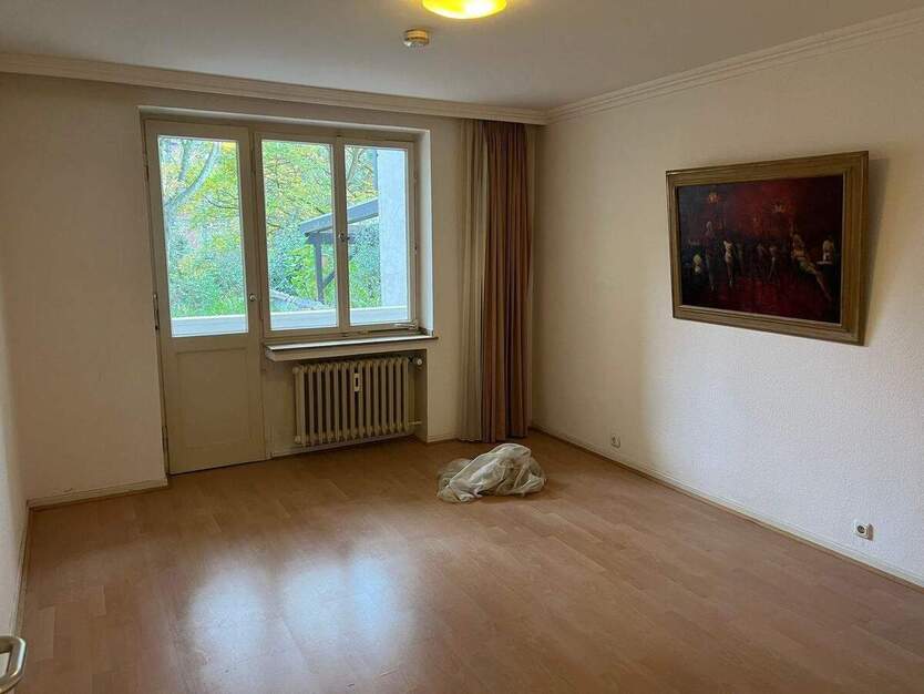 SCHÖN GESCHNITTENE DREIZIMMERWOHNUNG MIT EINBAUKÜCHE IM HERZEN VON NEUSS 3 zimmer