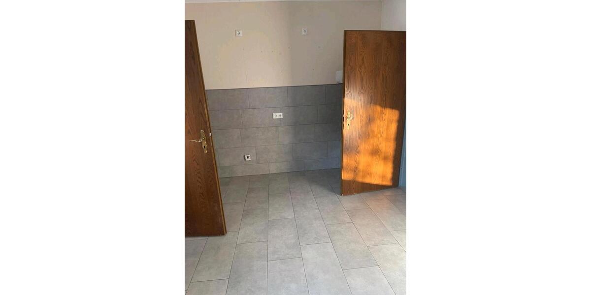 Doppelhaushälfte Geilenkirchen - 3 Zimmer, 96 m&sup2;, 1.350&euro; | Angebot:25940536