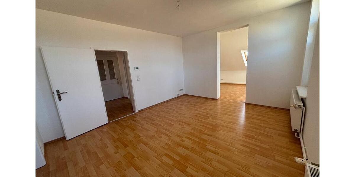 Dachgeschoßwohnung Braunschweig Östliches Ringgebiet - 3 Zimmer, 72 m&sup2;, 770&euro; | Angebot:26061640