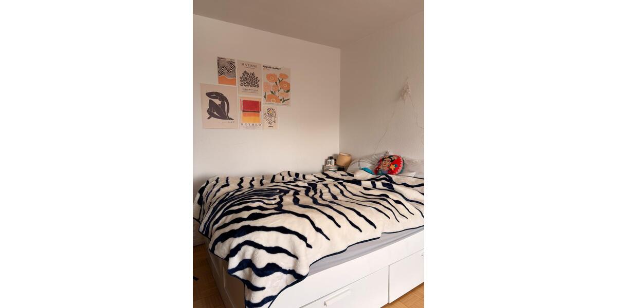 Wohnen auf Zeit Paderborn Univiertel - 34 Zimmer, 89 m&sup2;, 490&euro; | Angebot:25162271