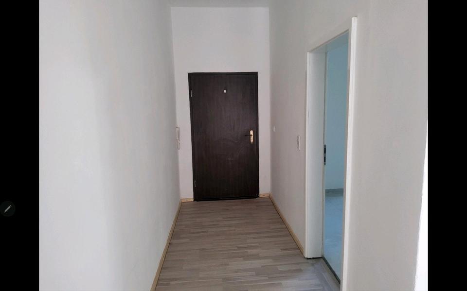 Etagenwohnung Hannover Nord - 4 Zimmer, 100 m&sup2;, 1.200&euro; | Angebot:24694965