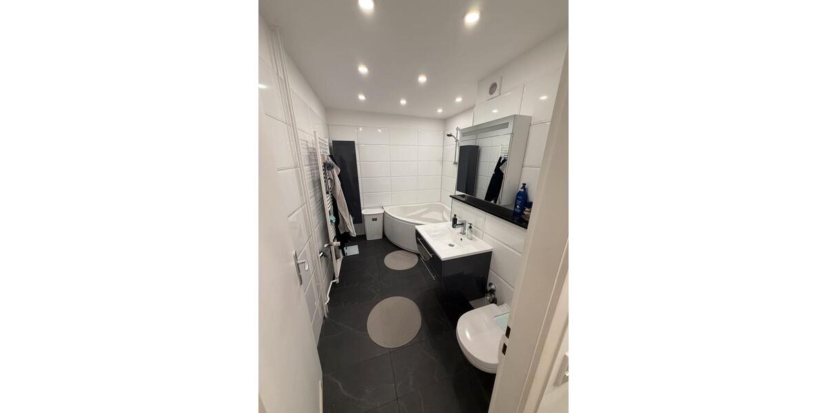 Etagenwohnung Monheim am Rhein - 3.5 Zimmer, 80 m&sup2;, 1.566&euro; | Angebot:25448222