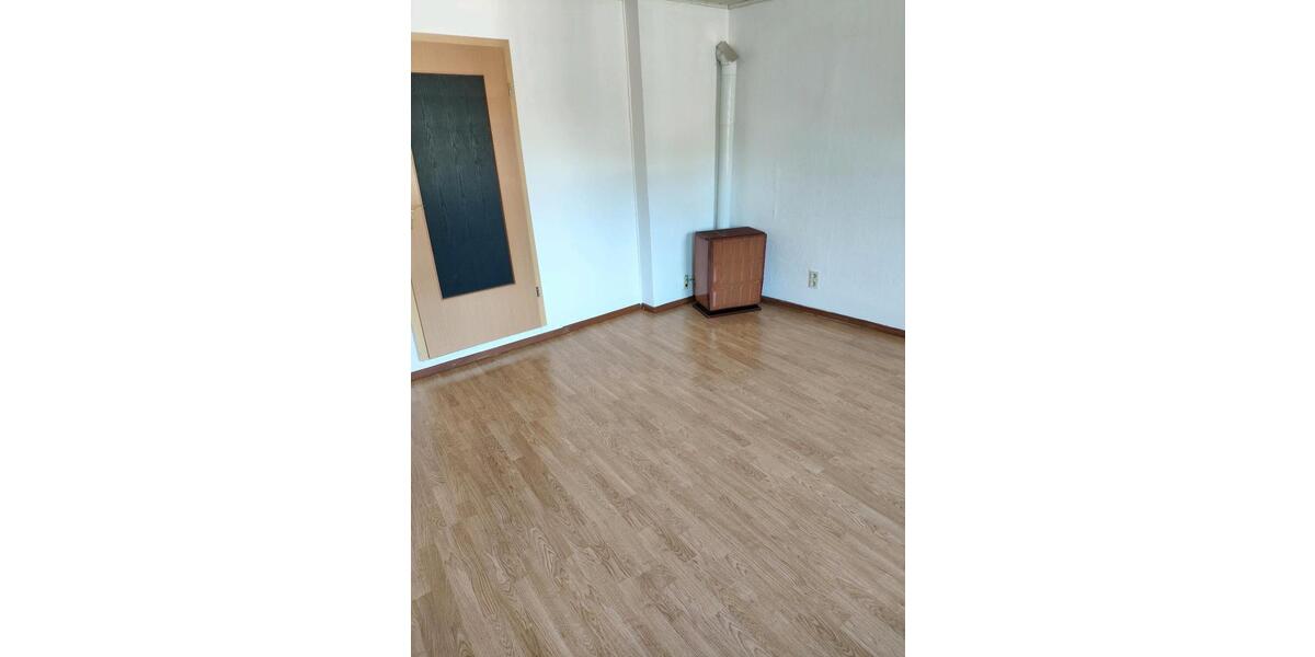 Etagenwohnung Hengersberg - 4 Zimmer, 90 m&sup2;, 500&euro; | Angebot:26693029