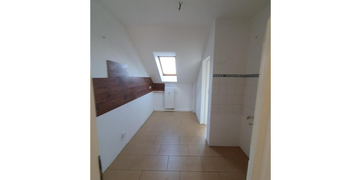 Dachgeschoßwohnung Seehausen (Altmark) - 3 Zimmer, 69 m&sup2;, 400&euro; | Angebot:24795076