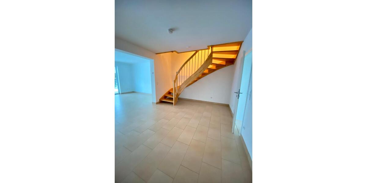 Reihenhaus Erkner - 3 Zimmer, 125 m&sup2;, 1.490&euro; | Angebot:25057423