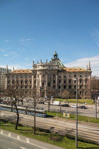 Neuer Office Club in München direkt am Stachus - All-in-Miete