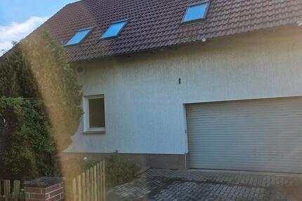 Wohnung Markersdorf - 1 Zimmer, 35 m&sup2;, 250&euro; | Angebot:26441995