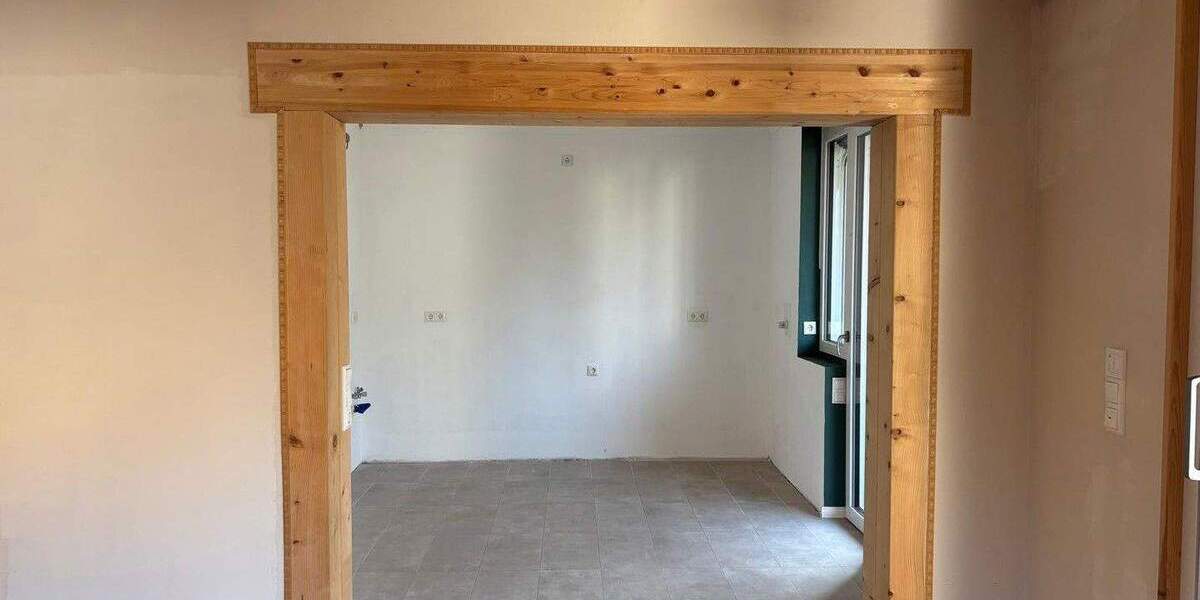 Einfamilienhaus Poppenhausen - 5 Zimmer, 120 m&sup2;, 1.390&euro; | Angebot:25654290