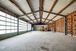 Gewerbehalle in verkehrsgünstiger Lage zu vermieten