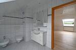 Paradies für Kinder! Frisch renoviertes EFH mit Garten & Garage in Grünlage Velbert