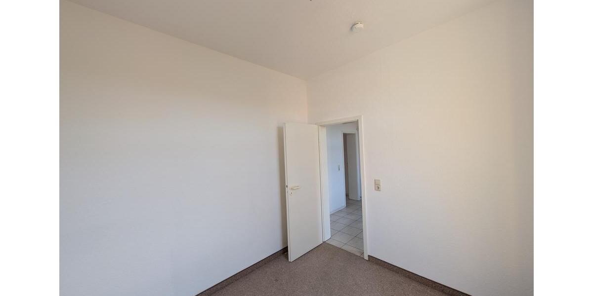 Etagenwohnung Meuselwitz - 3 Zimmer, 81 m&sup2;, 486&euro; | Angebot:26413440