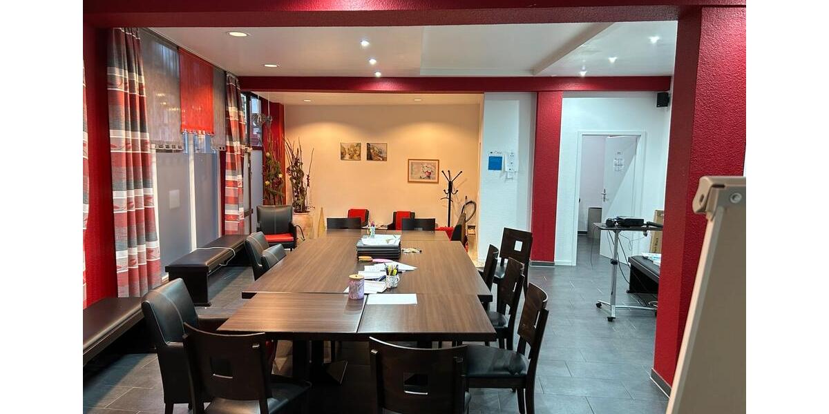 Ein Saal, Büro oder Laden in Linz Innenstadt zu vermieten zimmer