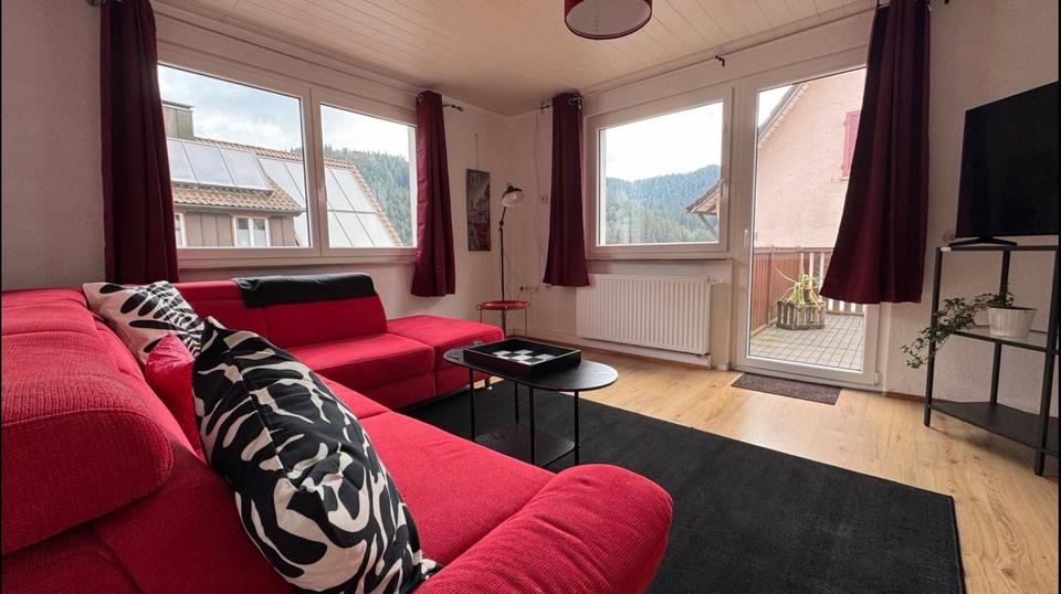 Wohnen auf Zeit Schenkenzell - 8 Zimmer, 160 m&sup2;, 400&euro; | Angebot:22906358