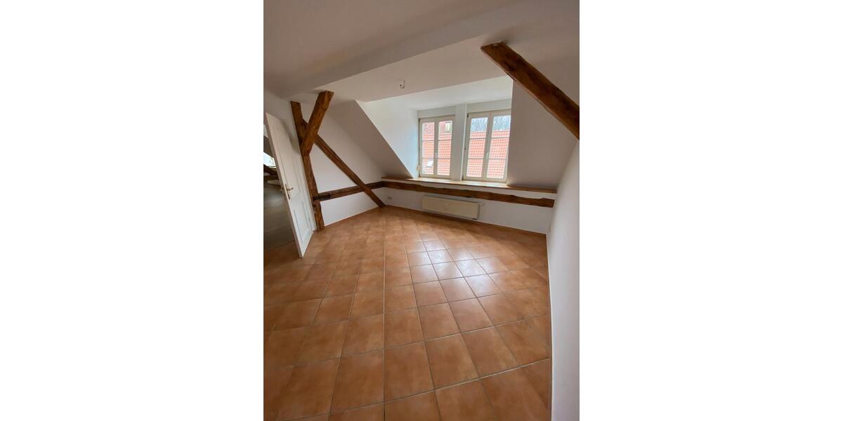 Dachgeschoßwohnung Dessau-Roßlau Brambach - 4 Zimmer, 115 m&sup2;, 690&euro; | Angebot:26587489