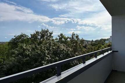 Wohnung Berlin Hellersdorf - 1 Zimmer, 36 m&sup2;, 589&euro; | Angebot:27008560