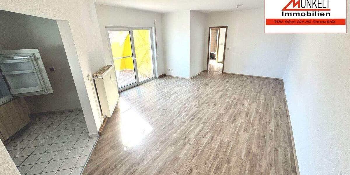 Etagenwohnung Riethnordhausen b Sangerhausen Riethnordhausen - 3 Zimmer, 88 m&sup2;, 530&euro; | Angebot:24043329