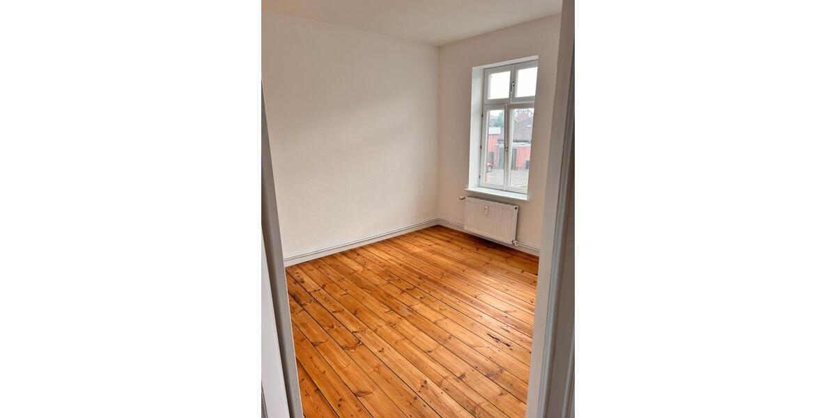 Etagenwohnung Tönning - 2 Zimmer, 35 m&sup2;, 345&euro; | Angebot:26233600