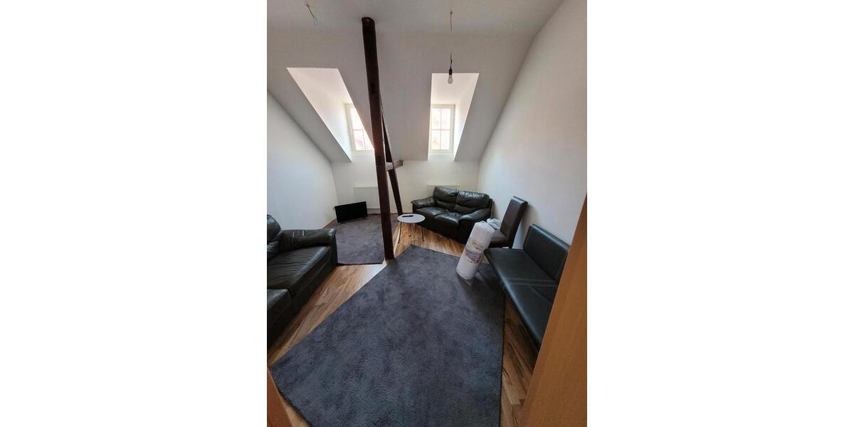 Dachgeschoßwohnung Weißenfels - 2 Zimmer, 42 m&sup2;, 450&euro; | Angebot:26381338