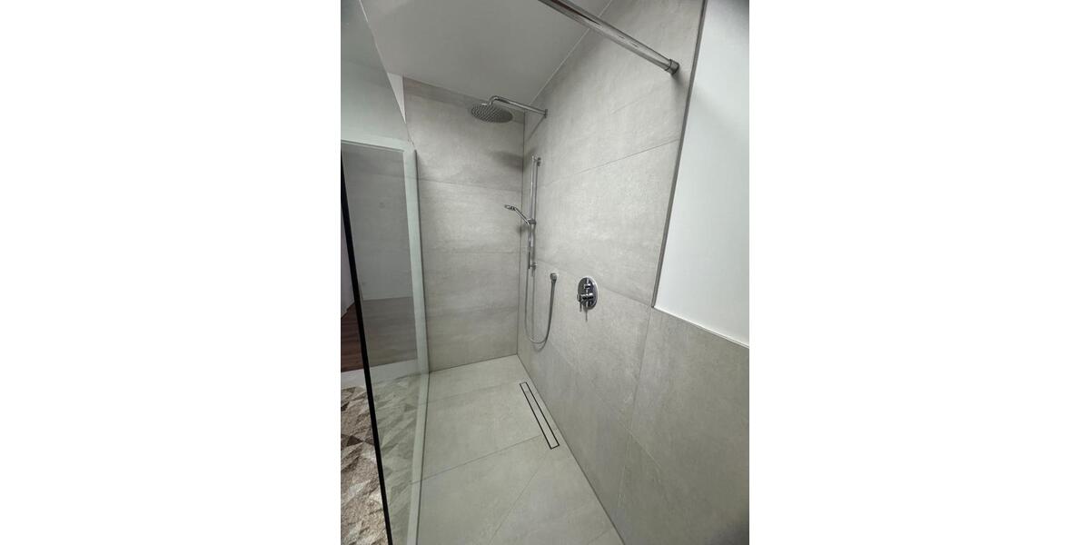 Dachgeschoßwohnung Limburg an der Lahn - 1 Zimmer, 154 m&sup2;, 1.800&euro; | Angebot:24416726