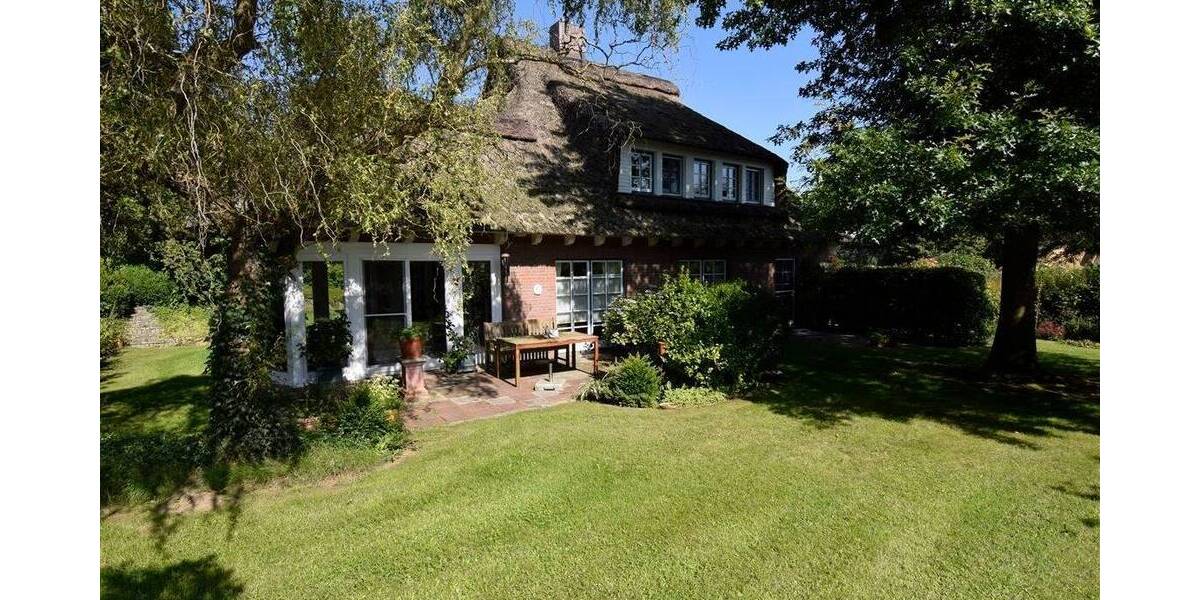 Traumhaus unter Reet! Repräsentatives Wohnhaus in Top Lage der Wingst zu vermieten. 6 zimmer