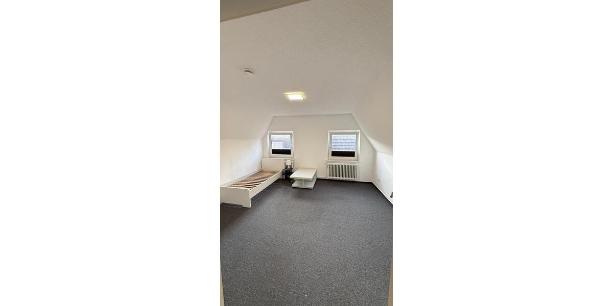 Etagenwohnung Emden Tholenswehr - 4 Zimmer, 20 m&sup2;, 390&euro; | Angebot:25363848