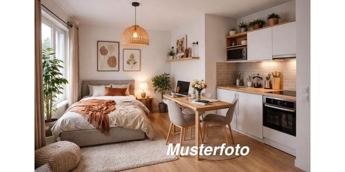 WG-Zimmer mit eigener Küche – zentral in Schwandorf-Mitte 7 zimmer