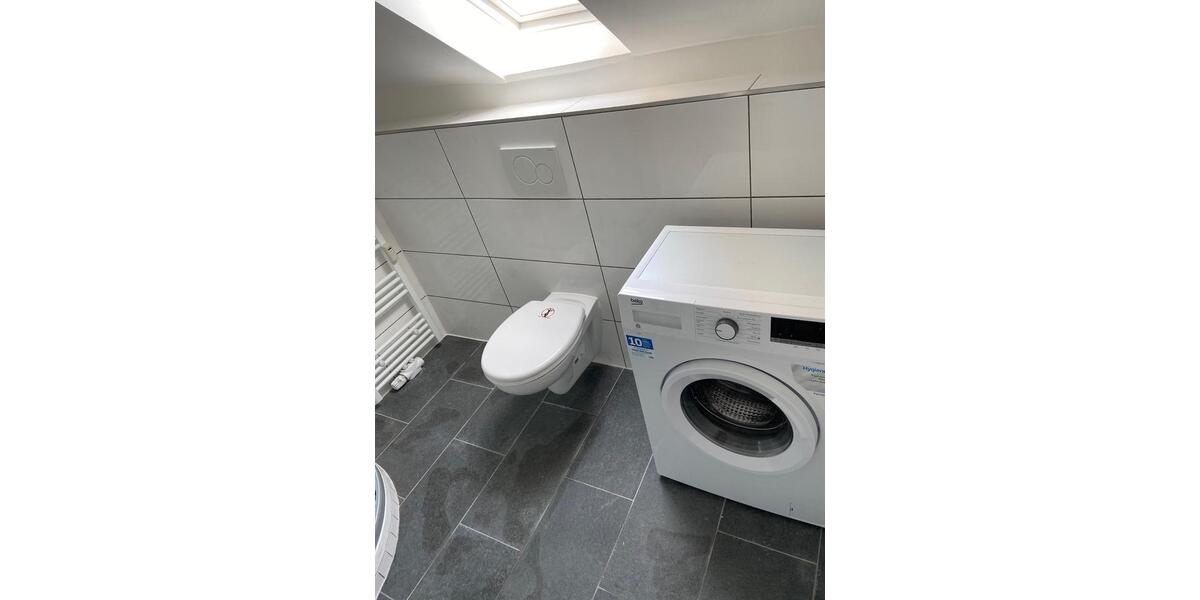 Dachgeschoßwohnung Mannheim Niederfeld - 1 Zimmer, 14 m&sup2;, 280&euro; | Angebot:25498322