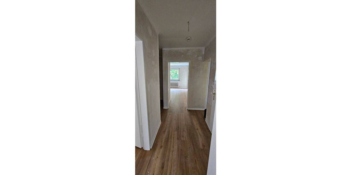 Etagenwohnung Wiesbaden Dotzheim - 3 Zimmer, 68 m&sup2;, 825&euro; | Angebot:26361504