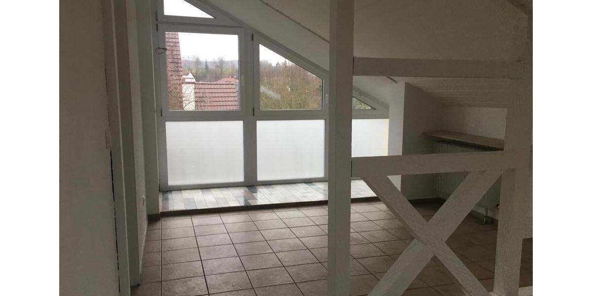 Dachgeschoßwohnung Bisingen - 3 Zimmer, 75 m&sup2;, 800&euro; | Angebot:24704774