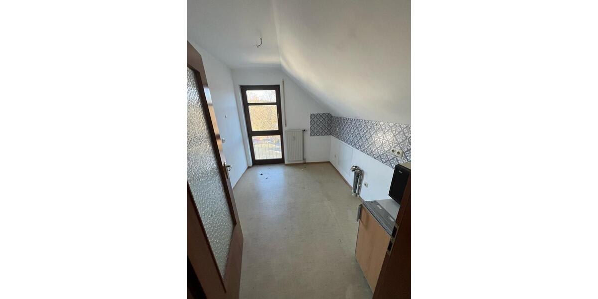 Dachgeschoßwohnung Naila - 2 Zimmer, 58 m&sup2;, 375&euro; | Angebot:24474413