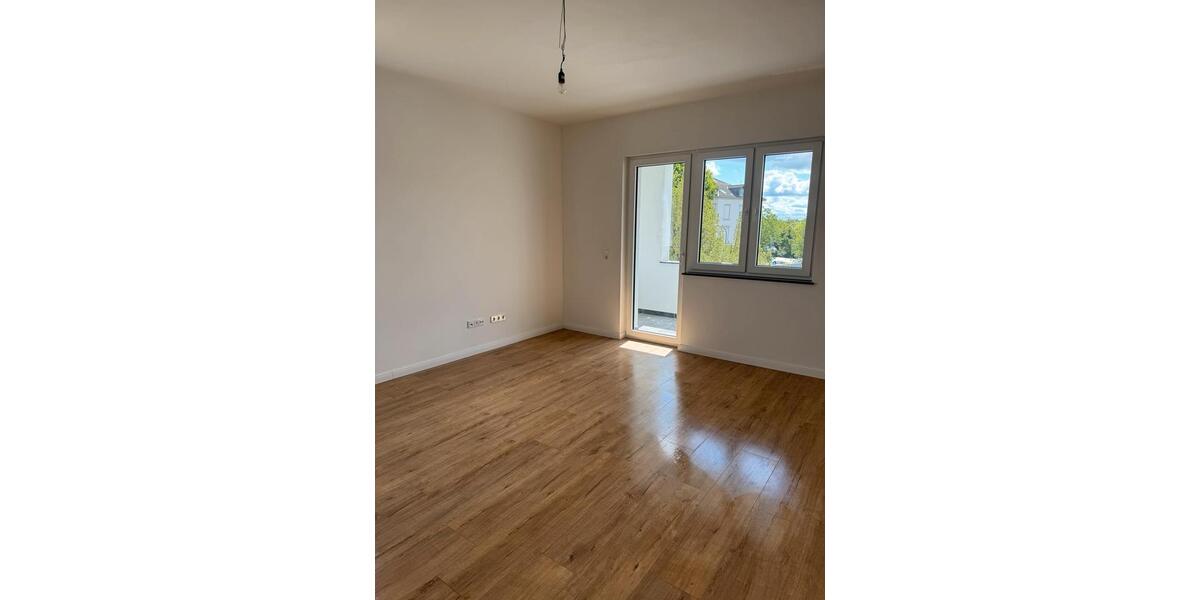 3-Zimmer-Wohnung – Kern saniert – Balkon – Fußbodenheizung 3 zimmer