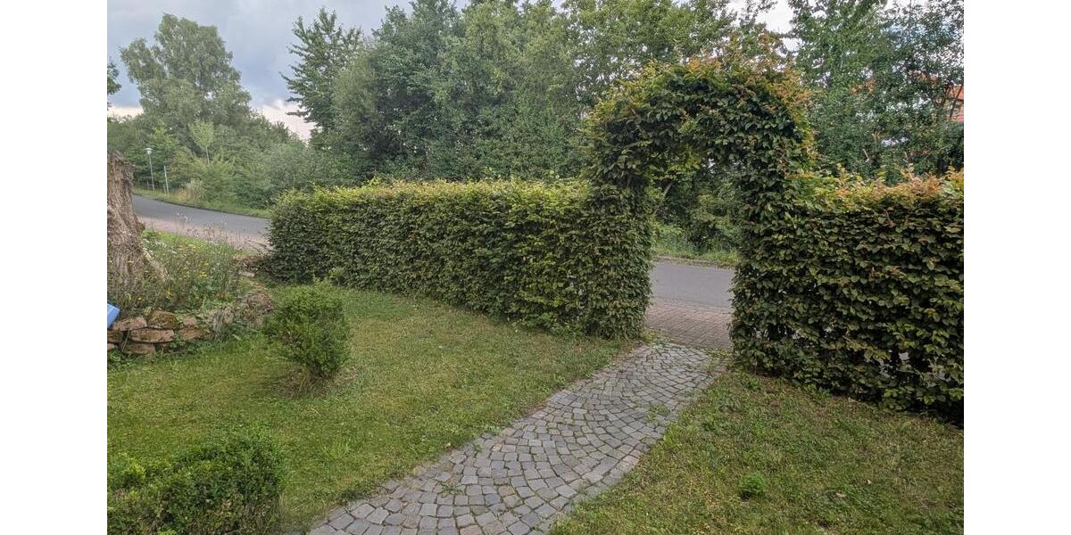 Erdgeschoßwohnung Petersberg - 2 Zimmer, 55 m&sup2;, 1.100&euro; | Angebot:24360218